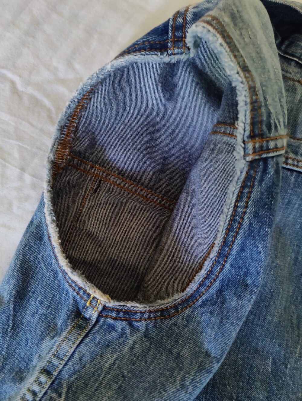 Levi's Trucker Blue Cotton Denim Vest, Size L - Picture 8 of 13